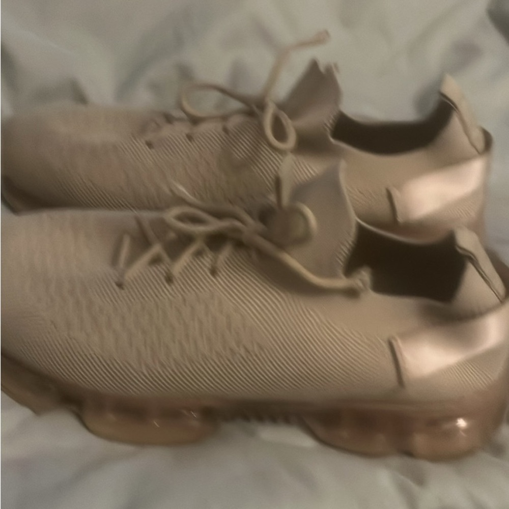 Stylish Beige Sneakers with Unique Sole